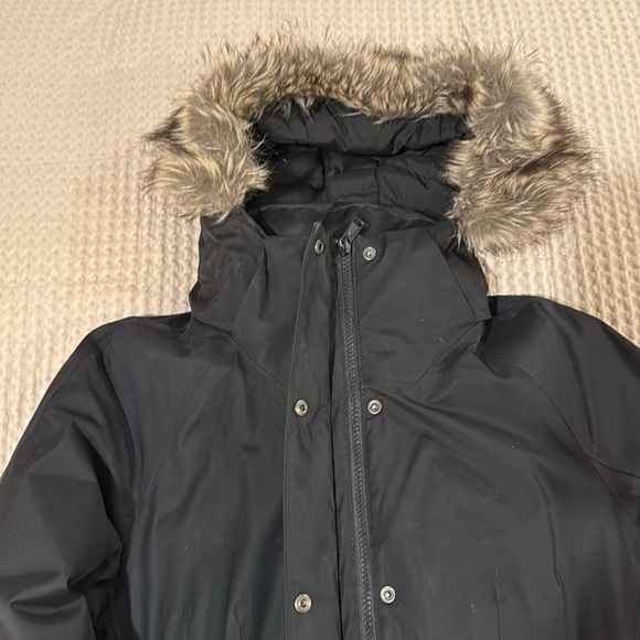 Women’s North Face Parka - Small - Picture 2 of 14